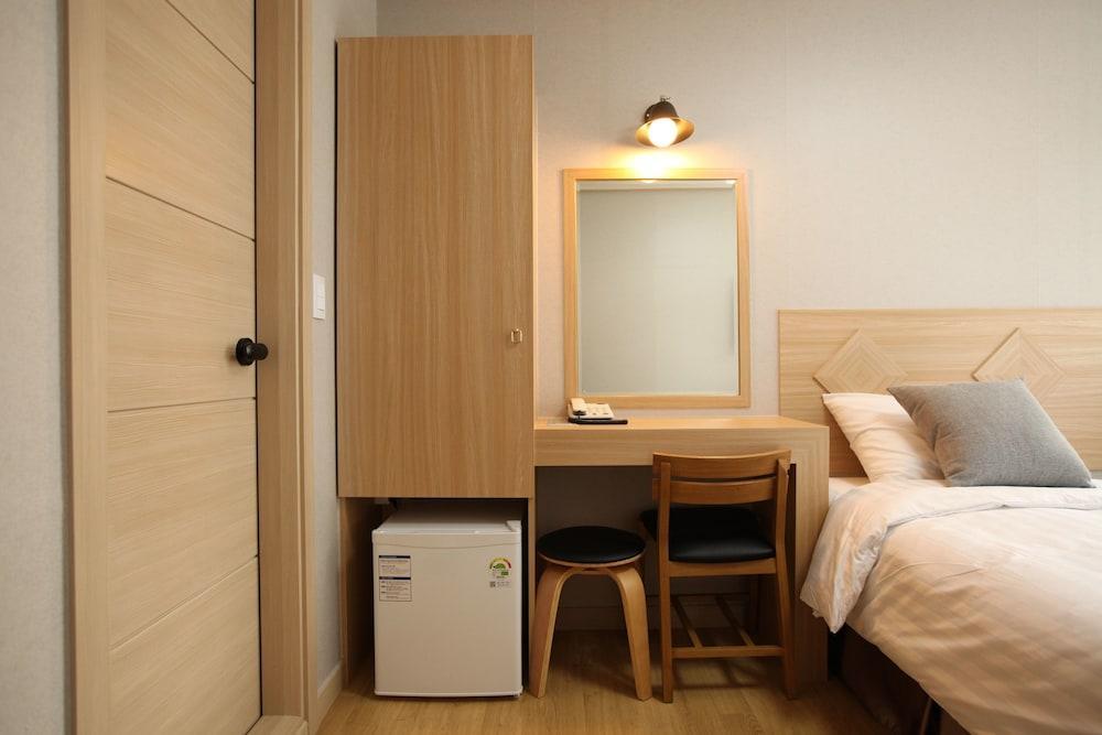 The Stay Hotel Myeongdong Seoul Exterior photo