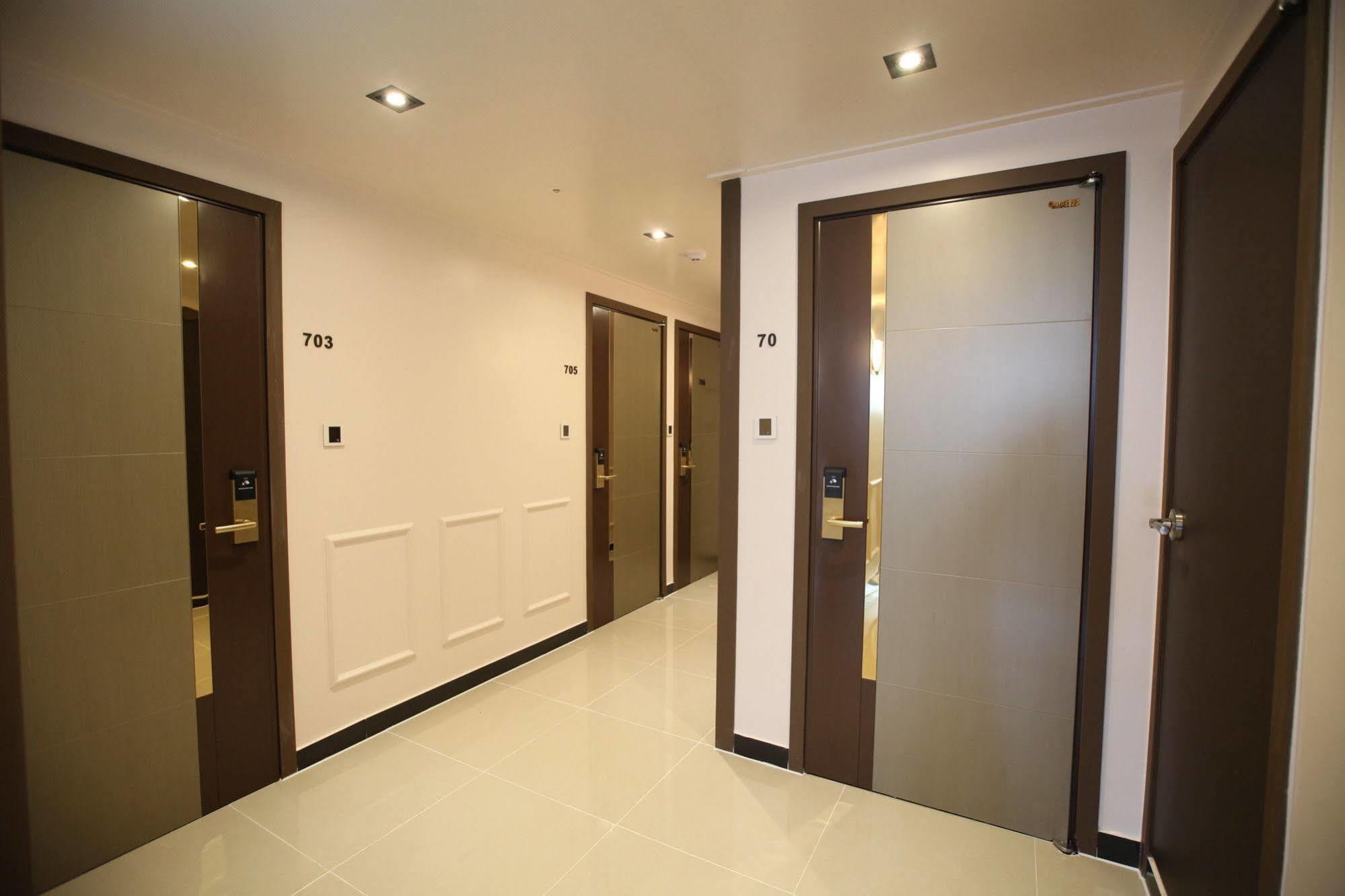 The Stay Hotel Myeongdong Seoul Exterior photo